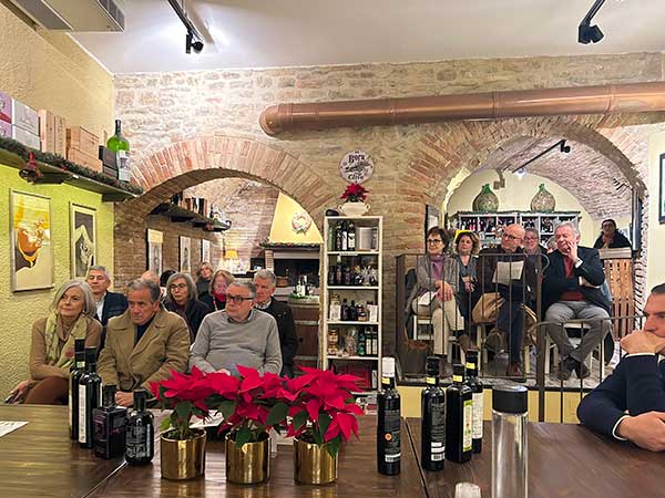 Presentation of the Interactive Olive Oil and Producers Menu – Tipico Osteria Montone