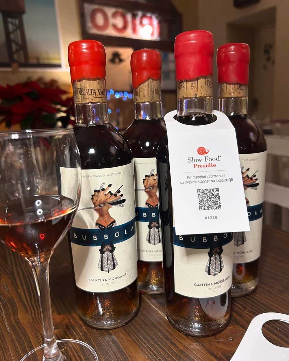 Vino Santo from smoked grapes of the Upper Tiber Valley Slow Food Presidium. Bubbola produced by the Morganti Family